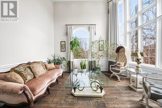 31 Marinucci Ct in Richmond Hill, ON - Building Photo - Building Photo