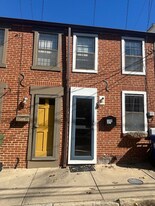 1209 Durst St in Baltimore, MD - Building Photo