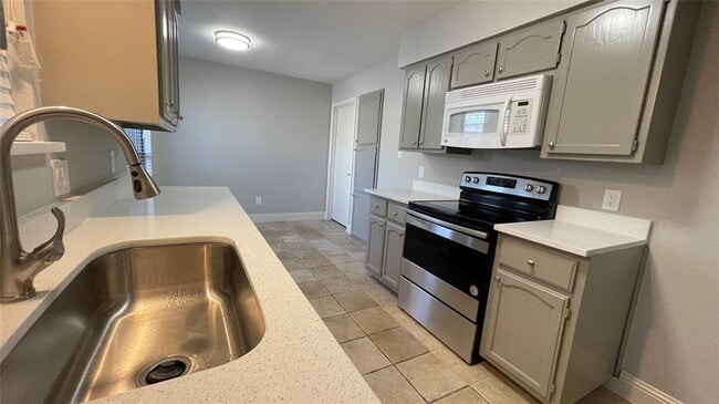 property at 2217 Roman Ct