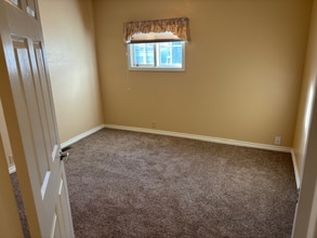 1010 22nd Ave S in Great Falls, MT - Building Photo - Building Photo