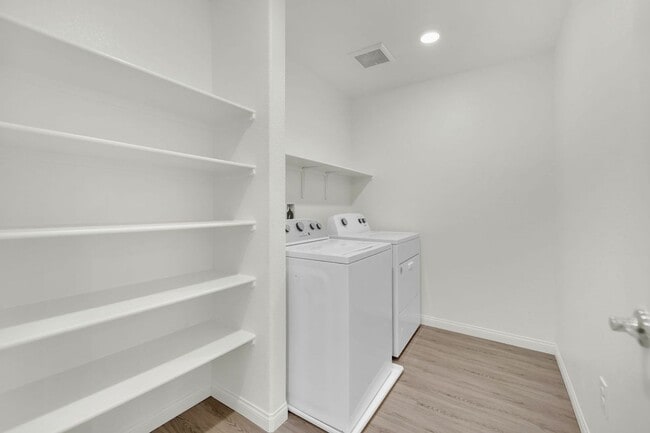 6148 Violet Fls St in North Las Vegas, NV - Building Photo - Building Photo