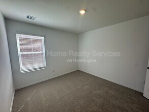 3901 Dutch Ln in Oklahoma City, OK - Building Photo - Building Photo