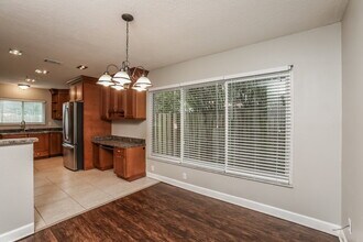 1009 Black Willow Dr in Oviedo, FL - Building Photo - Building Photo