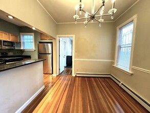 181 Paris St, Unit #1 in Boston, MA - Building Photo - Building Photo