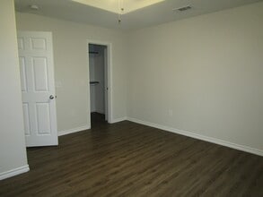 355 Garrison Dr in Lufkin, TX - Building Photo - Building Photo