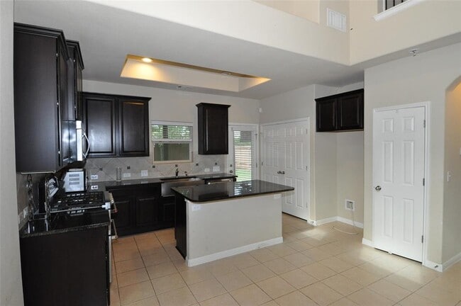 7709 Menchaca Rd in Austin, TX - Building Photo - Building Photo