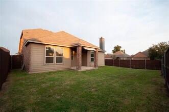 1432 Christina Creek Dr in Little Elm, TX - Foto de edificio - Building Photo