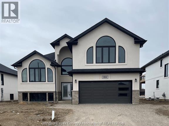114 Kingsbridge Dr in Amherstburg, ON - Building Photo