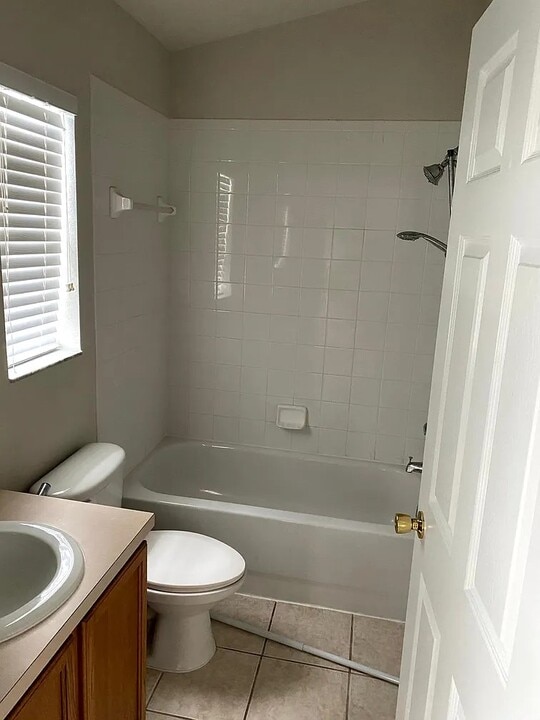 1543 Blue Magnolia Rd in Brandon, FL - Building Photo