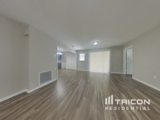 4850 Brickell Dr in North Port, FL - Building Photo - Building Photo
