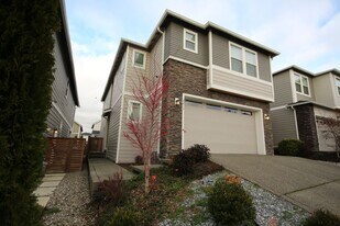 8419 27th St Ct E in Edgewood, WA - Building Photo