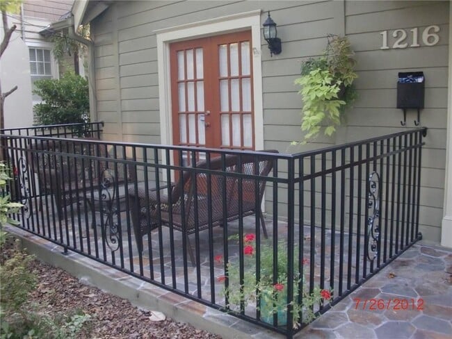 1218 N Highland Ave NE in Atlanta, GA - Building Photo - Building Photo