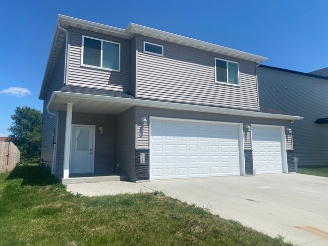 property at 3018 33rd Ave S