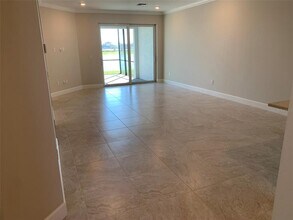 9881 Bright Water Dr in Englewood, FL - Building Photo - Building Photo