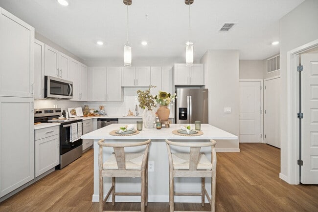 Ascend Nona West in Orlando, FL - Building Photo - Building Photo