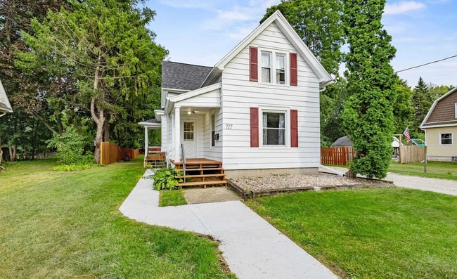 property at 717 4th St