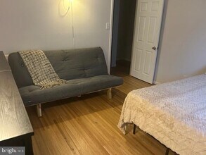 1600 Church Rd in Wyncote, PA - Foto de edificio - Building Photo