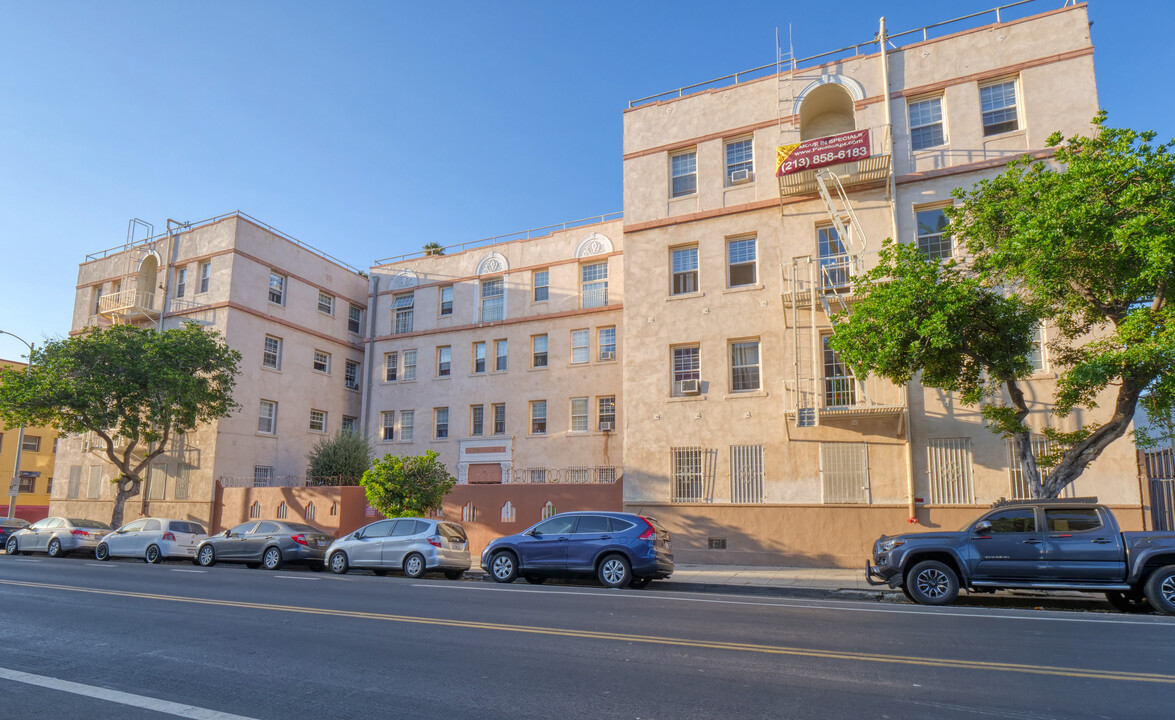 2121 W. 11th St. Apartments in Los Angeles, CA - Foto de edificio