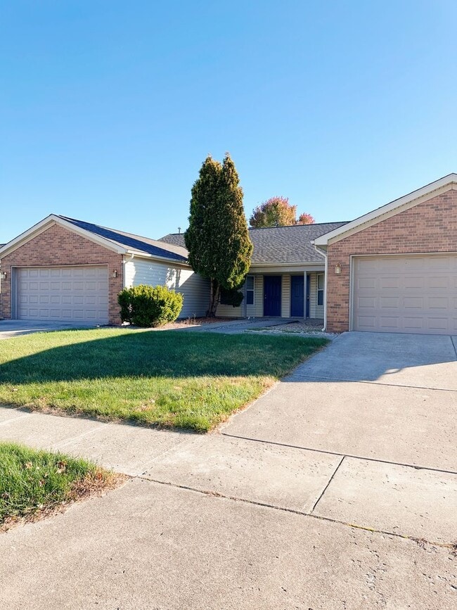 property at 3265 Hopkins Ct