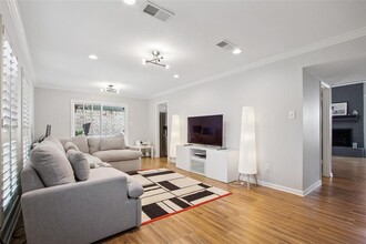 2908 Gessner Rd in Houston, TX - Building Photo - Building Photo
