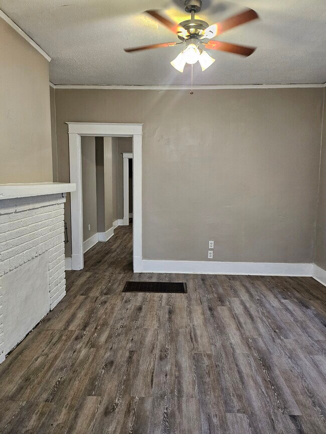 1101 S Rembert St, Unit 1101