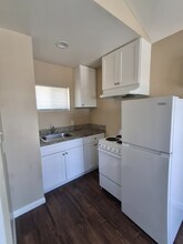 13453-13454 Filmore St in Los Angeles, CA - Building Photo - Building Photo