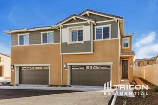 31577 Dwight Dr in Menifee, CA - Building Photo