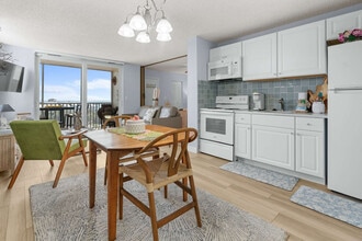 5800 Bonita Beach Rd SW in Bonita Springs, FL - Foto de edificio - Building Photo