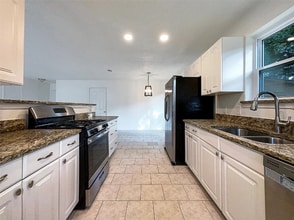2369 Laredo Ct in Arlington, TX - Building Photo - Building Photo