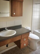 Ravine View in Edmonton, AB - Building Photo - Building Photo