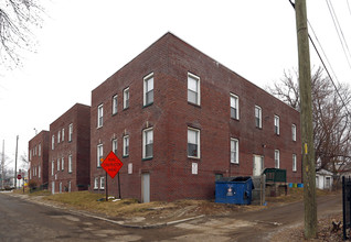 Blackstone in Indianapolis, IN - Foto de edificio - Building Photo