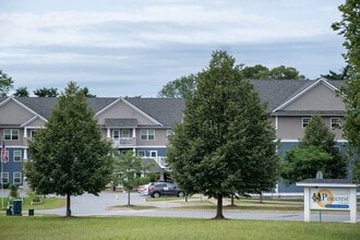 9 Joshua Way in Essex Junction, VT - Building Photo - Building Photo