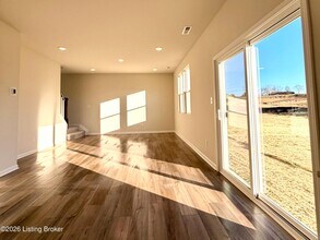 16901 Aiken Rd in Louisville, KY - Building Photo - Building Photo