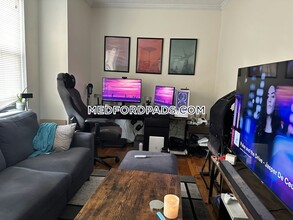 63 Fellsway W in Medford, MA - Building Photo - Building Photo