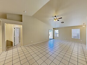 12710 W Via Camille in El Mirage, AZ - Foto de edificio - Building Photo