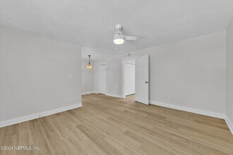 1403 Palm Ave in Jacksonville, FL - Foto de edificio - Building Photo