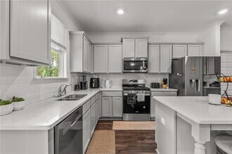 379 Blue Juniper Cir in Loganville, GA - Foto de edificio - Building Photo