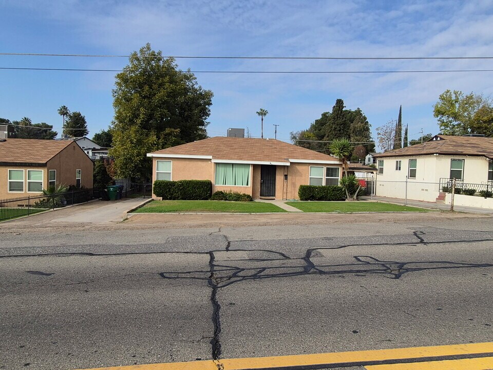 3116 River Blvd in Bakersfield, CA - Building Photo