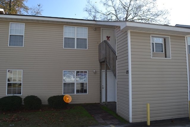 29 S Main St in Ludowici, GA - Building Photo