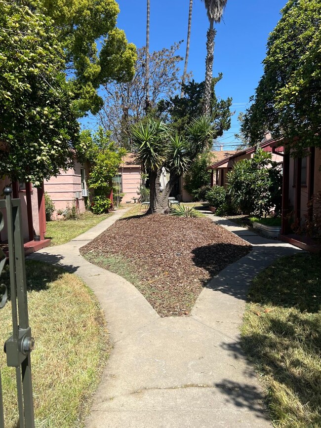 626.5 12th St in Modesto, CA - Building Photo - Building Photo