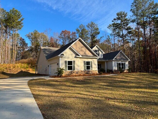property at 55 Hawthorn Ln