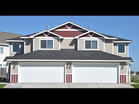 Airway Townhomes in Airway Heights, WA - Foto de edificio - Building Photo