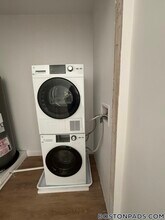 199 Gardner St, Unit 213 in Boston, MA - Foto de edificio - Building Photo