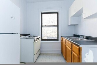 2522 N Kedzie Blvd, Unit # 01N in Chicago, IL - Foto de edificio - Building Photo