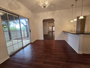 734 Sweetbrush in San Antonio, TX - Building Photo - Building Photo