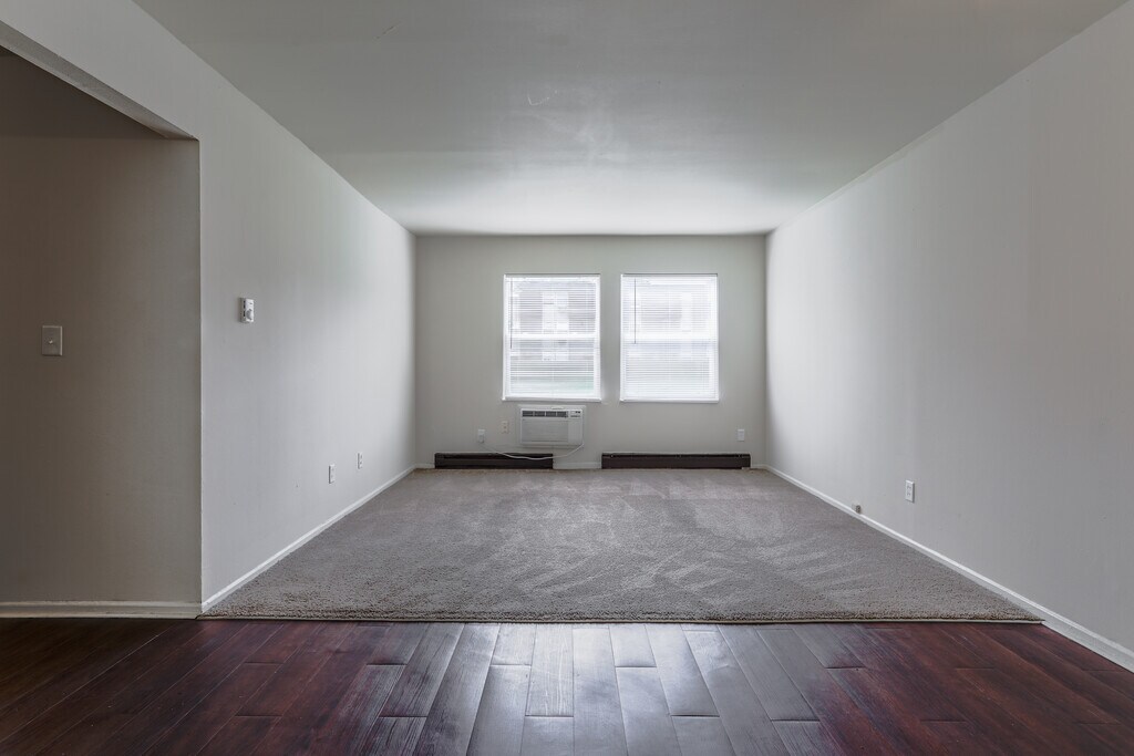 Arlington Village Fairborn, OH Apartments