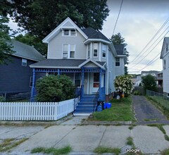 36 Dodge St, Unit 2 in Malden, MA - Building Photo - Building Photo