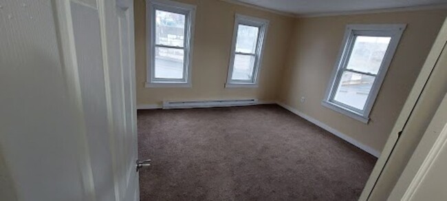 726 E Commerce St in Shamokin, PA - Building Photo - Building Photo