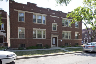 7655 S Carpenter St in Chicago, IL - Foto de edificio - Building Photo