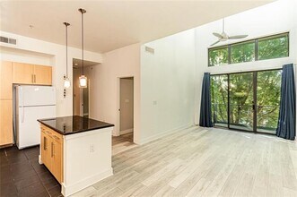 4605 Cedar Springs Rd in Dallas, TX - Building Photo - Building Photo